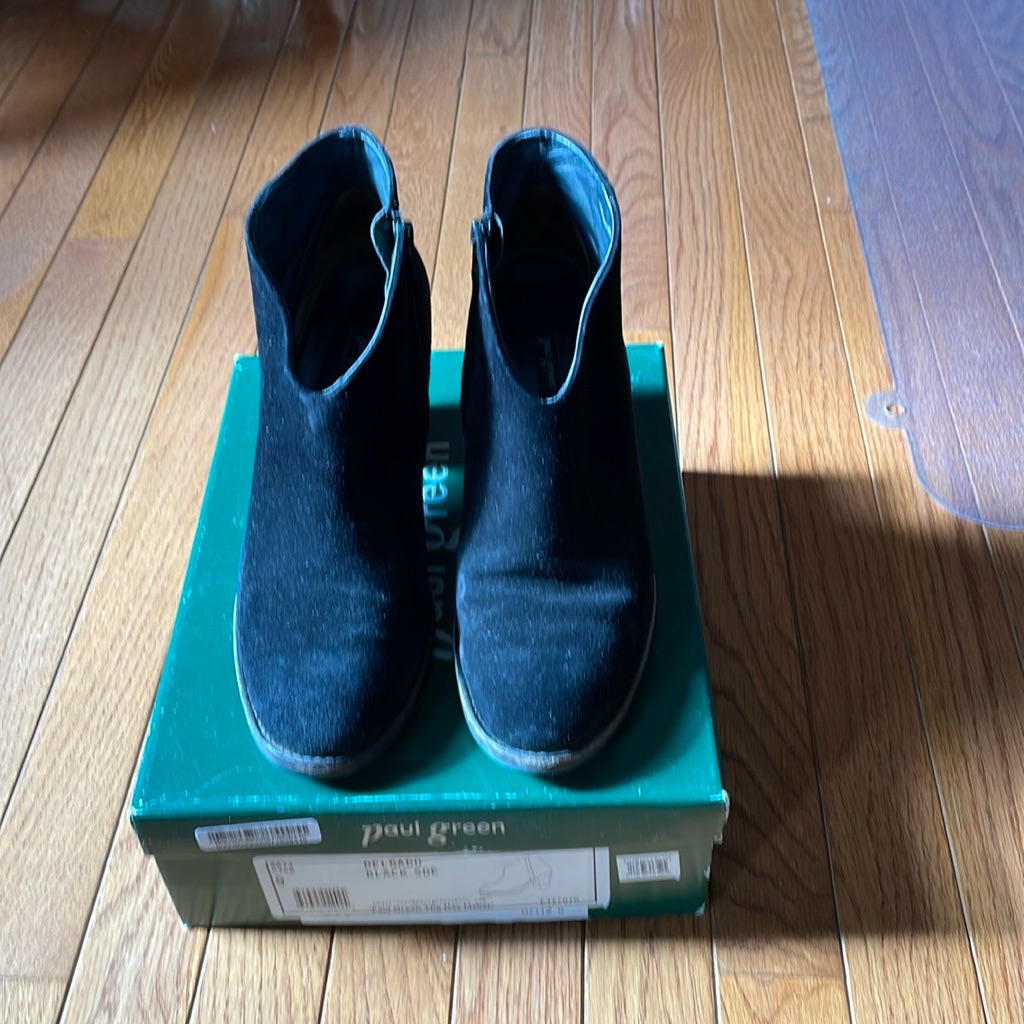 Paul Green Delgado Black Suede Booties.